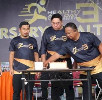 Tasming Hamid Hadiri HUT ke-3 Komunitas Jogging Healthy All Day Parepare