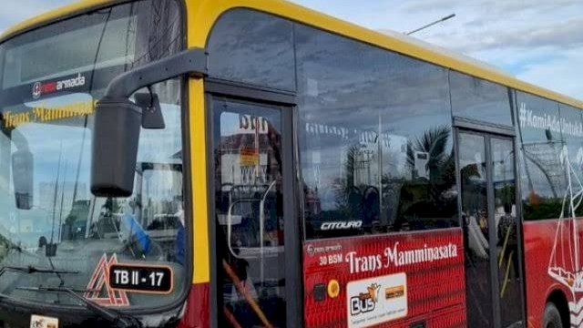Teman Bus Trans Mamminasata.