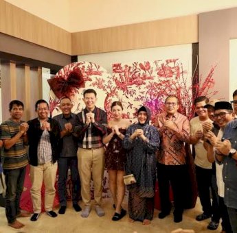 Danny Pomanto Silaturahmi ke Rumah Tokoh Tionghoa pada Momentum Imlek, Jaga Keharmonisan Antar Warga