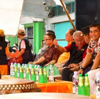 Hadiri Arak-arakan 18 Dewa, Pj Gubernur Prof Fadjry Djufry Dukung Pelestarian Budaya Tionghoa