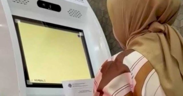 Kantor Pertanahan Kota Parepare Luncurkan Anjungan Cetak Sertipikat Elektronik Mandiri