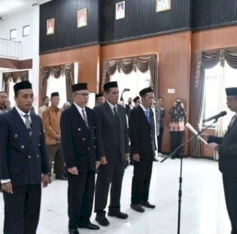 Pj Bupati Jefiranto Asapa Lantik Pimpinan Baznas Kabupaten Sinjai Periode 2025-2030