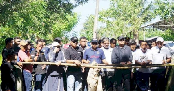 Syaharuddin Alrif Bareng Pj Bupati Sidrap Tinjau Jembatan Ambruk di Aka-Akae Watang Sidenreng