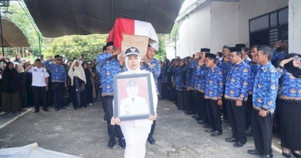 Pemkab Bone Lepas Kepergian Kepala Desa Lilina Ajangale Hj A Kartini