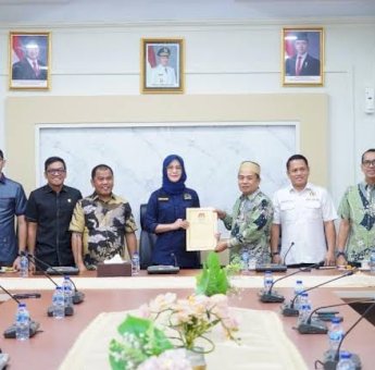 DPRD Sulsel Terima SK Penetapan Paslon Gubernur dan Wakil Gubernur Terpilih, Besok Diparipurnakan