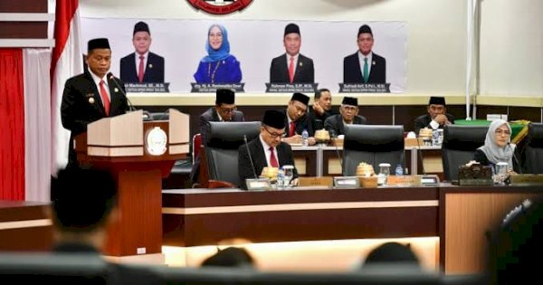 Paripurna DPRD Sulsel, Prof Fadjry Djufry Ajak Stakeholder Dukung Iklim Investasi dan Efisiensi Anggaran