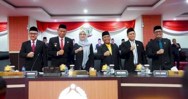 Tok! DPRD Sulsel Resmi Umumkan Penetapan Andalan Hati Sebagai Gubernur dan Wakil Gubernur Terpilih Periode 2025-2030
