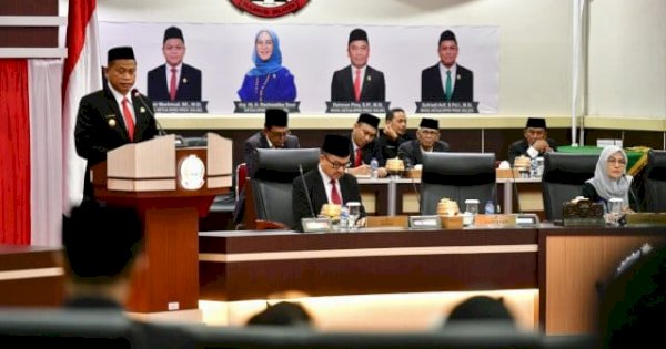 Paripurna DPRD Sulsel, Prof Fadjry Djufry Ajak Stakeholder Dukung Iklim Investasi dan Efisiensi Anggaran