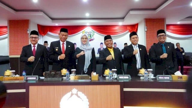 Tok! DPRD Sulsel Resmi Umumkan Penetapan Andalan Hati Sebagai Gubernur dan Wakil Gubernur Terpilih Periode 2025-2030