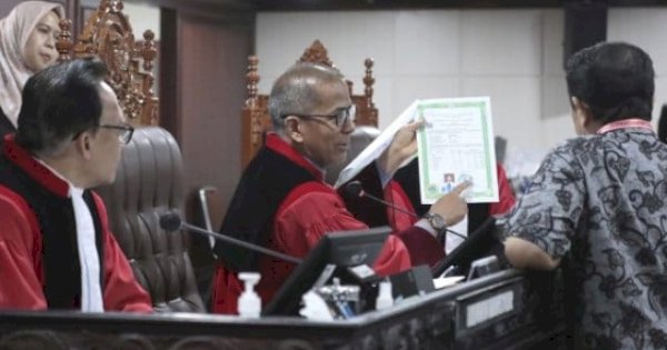 Saksi-Ahli Bahas Legalitas Ijazah Cawalkot Palopo Terpilih Trisal Tahir di Sidang Pembuktian MK