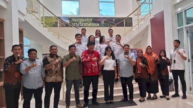 Pemkab-DPRD Lutim Ikonsultasi ke Tana Toraja.