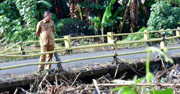 Bupati Soppeng Kaswadi Razak Tinjau Lokasi Terdampak Banjir dan Longsor