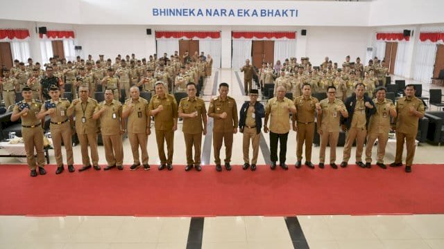 Prof Fadjry Djufry Beri Kuliah Umum di Kampus IPDN: Kejujuran dan Integritas Kunci Kesuksesan