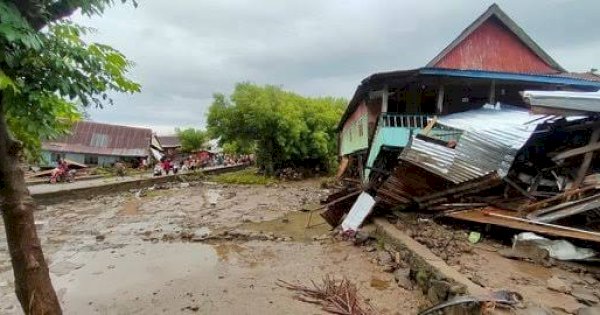 Angin Kencang dan Banjir Terjang Dua Kabupaten di Sulsel