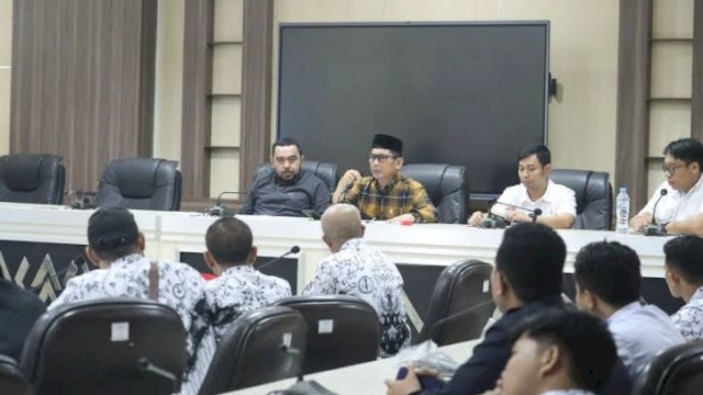 DPRD Makassar Desak Pemkot Cairkan Tunjangan Guru