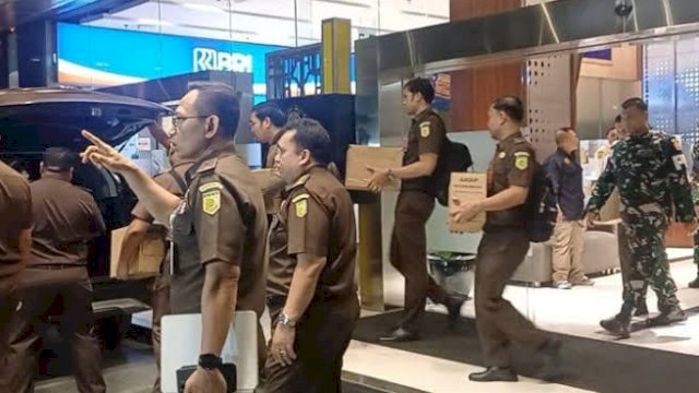 Rumah Riza Chalid Digeledah Kejagung Buntut Kasus Minyak Mentah Pertamina Niaga