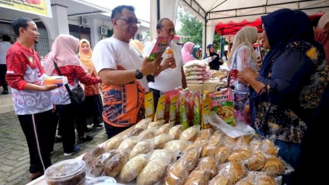 Pemkab Gowa Gelar Pasar Tani Bagi Masyarakat.