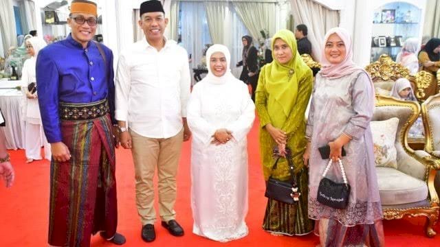 Bupati dan Wakil Bupati Sinjai, Hj. Ratnawati Arief &ndash; Andi Mahyanto Mazda.