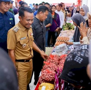 Jaga Stabilitas Harga, Bupati Bone Resmikan Kios Pangan Di Cabalu