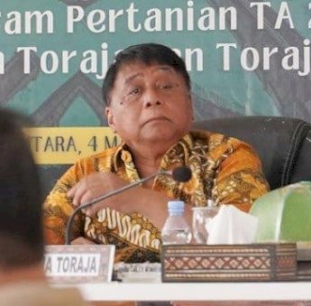 Mantan Bupati Theo Optimis Zadrak-Erianto Mampu Majukan Tana Toraja
