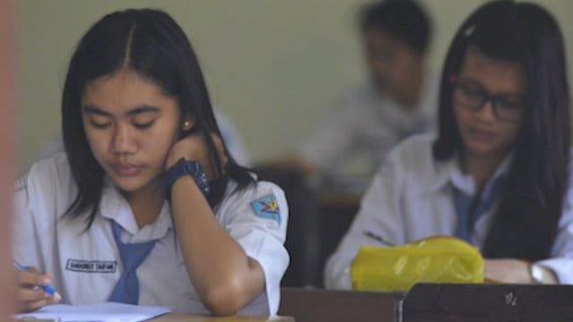 Ilustrasi Ujian Nasional.)(F-INT)