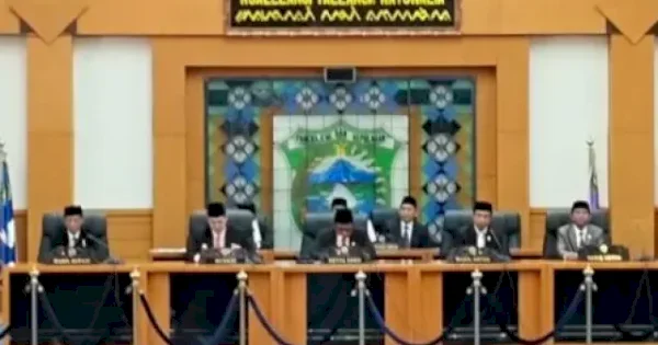 DPRD Pangkep Gelar Rapat Paripurna Pidato Sambutan Bupati Pangkep Yusran Lalogau periode 2025-2030