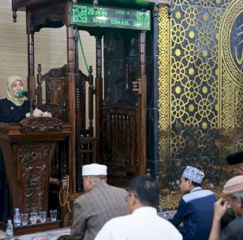 Wakil Wali Kota Makassar Safari Ramadan di Masjid Amirul Mu&rsquo;minin