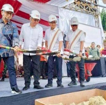 Bupati Zadrak Tombeg Hadiri Peletakan Batu Pertama Pembangunan Rumah Sakit di Tana Toraja