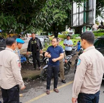 Wabup Gowa Darmawangsyah Muin Pantau Langsung Program Gowa Bersih di Jembatan Kembar