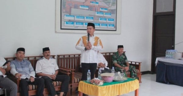 Safari Ramadhan Perdana, Wabup Luwu Dhevy Silaturrahmi Bersama Masyarakat Walenrang Barat