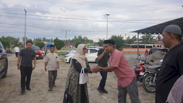 Wabup Lutim Puspawati Husler Ajak Masyarakat Makmurkan Masjid.