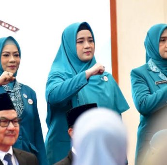 Suarni Suwardi Resmi Dilantik Sebagai Ketua Tim Penggerak PKK Soppeng Periode 2025 &ndash; 2030