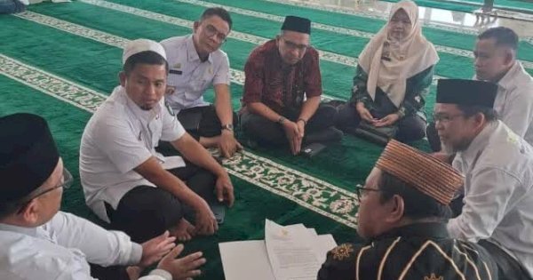 Walikota Parepare Tasming Hamid Undang Baznas Diskusi Zakat di Masjid