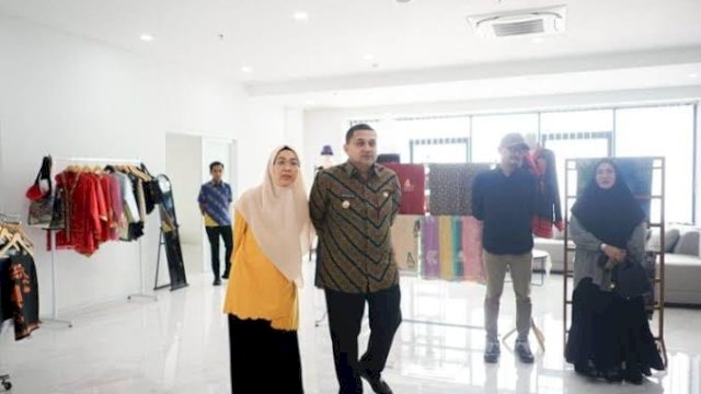 Melinda Aksa Tinjau Gedung TP PKK Makassar Perdana Pasca Dilantik Sebagai Ketua.