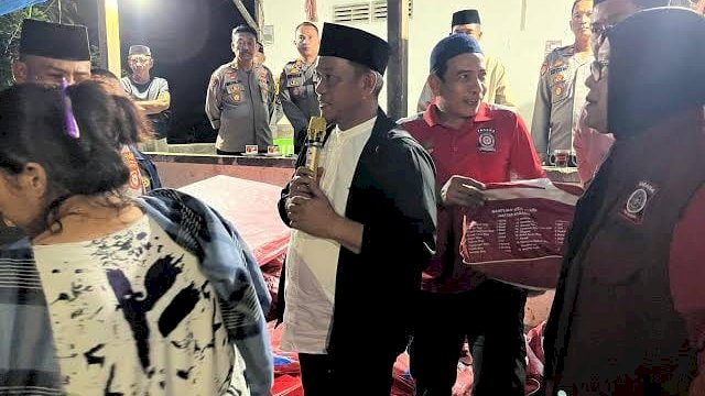 Bupati Patahudding Turun Bawa Bantuan ke Korban Kebakaran.