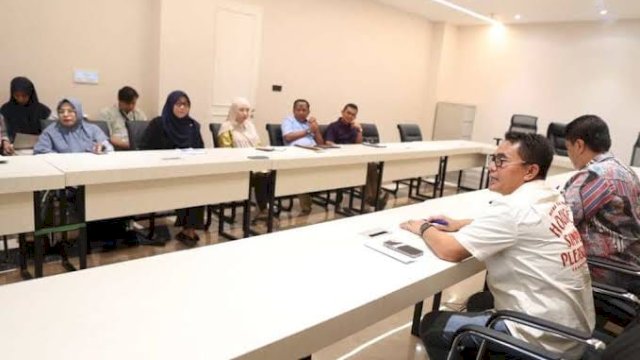 Pj Sekda Irwan Adnan Instruksikan Segerakan Pembayaran THR ASN Pemkot Makassar 100 Persen.