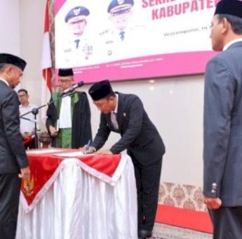 Andi Asman Resmi Lantik Andi Saharuddin Jadi Pj Sekda Bone