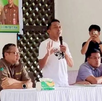 Bupati Sidrap Syaharuddin Alrif Tegaskan Pembayaran Gaji Petugas Kebersihan Harus Tepat Waktu