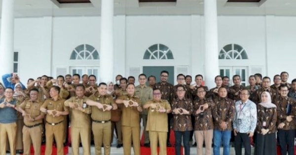 Perkuat Digitalisasi di Takalar, Bupati Daeng Manye Canangkan Website di Seluruh Desa