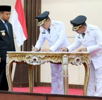 Gubernur Sulsel Lantik Paris Yasir &ndash; Islam Iskandar sebagai Bupati dan Wakil Bupati Jeneponto Periode 2025-2030