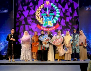 Dukung Perempuan Berkarya, Bupati Gowa Husniah Talenrang Lelang Busana di Preloved for Charity