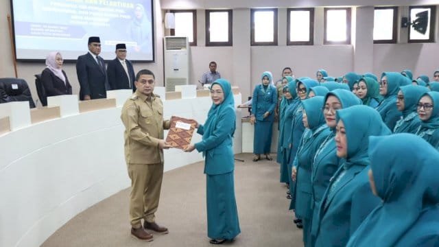 Munafri Lantik Pengurus TP PKK, Dekranasda, dan Pokja Bunda PAUD.