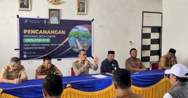 Sekda Sinjai Andi Jefrianto Asapa Buka Pencanangan dan Pengukuhan Agen Desa Cantik 2025
