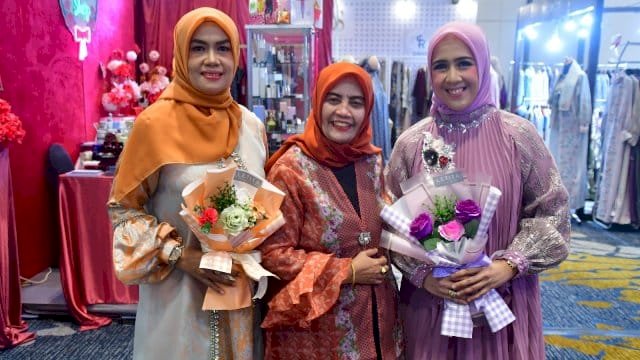Bupati Sinjai Ratnawati Dukung Peran Perempuan Sulsel dalam Industri Kreatif.
