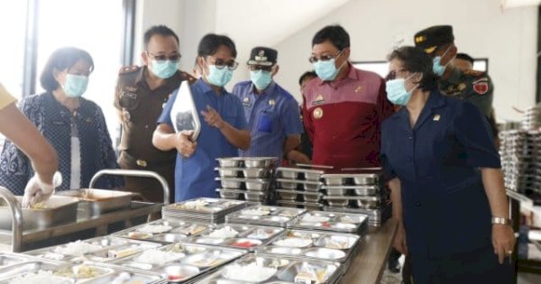 Pastikan Kesiapan Pelaksanaan MBG, Bupati Toraja Utara Frederik Tinjau SPPG Pongtiku
