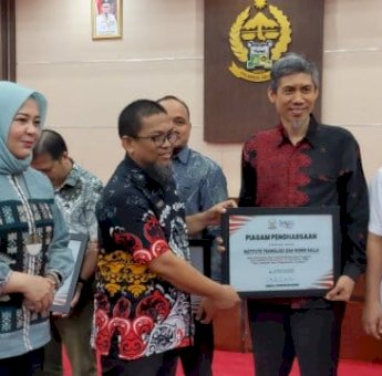 Kalla Institute Raih Penghargaan Digital 2025, Siap Ciptakan Generasi Unggul