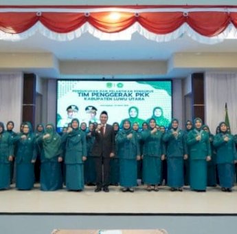 Bupati Luwu Utara Andi Rahim Kukuhkan Pengurus TP PKK 2025-2030