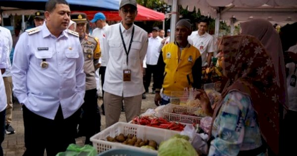 Stabilisasi Harga Pangan, Pemkot Makassar Hadirkan Pasar Murah Berlokasi di Kantor Kelurahan Kampung Buyang