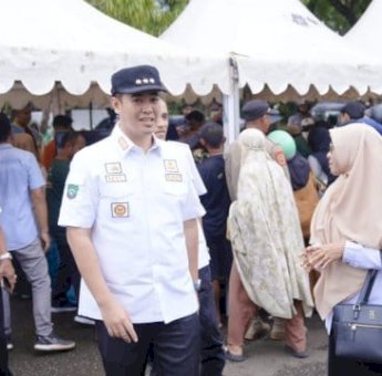 Kunjungi Gerakan Pasar Murah, Bupati Pangkep Yusran Lalogau Pastikan Harga Pangan Terjangkau