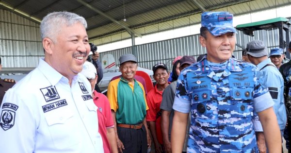 Irwan Hamid Dampingi Komandan Lanud Sultan Hasanuddin Silaturahmi Bersama Masyarakat Malimpung